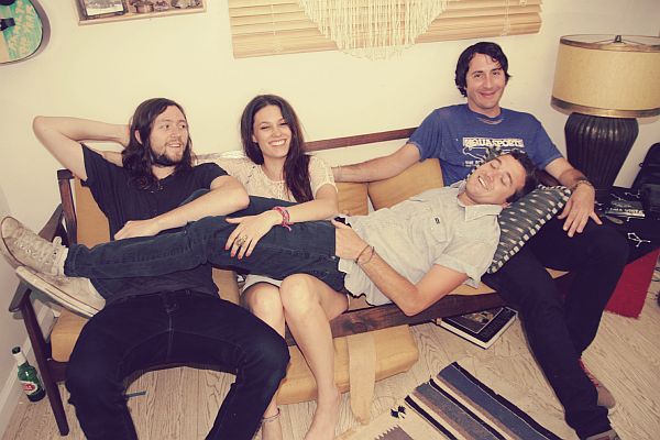Im April auf Tour: Family Of The Year! (Foto: Universal Music)