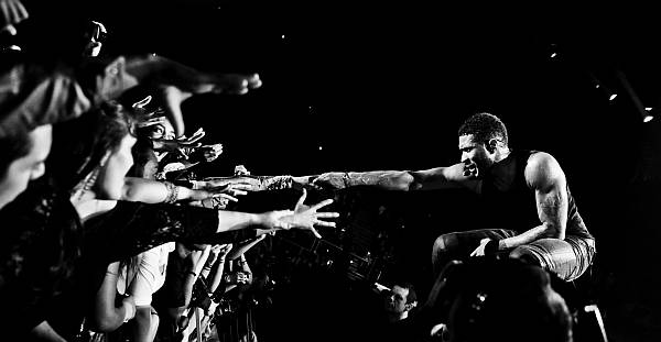 Usher Tour UR Experience für vier Konzerte in Deutschland