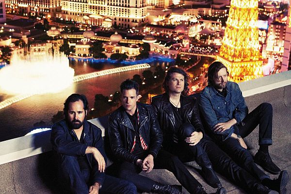 Tim Burton dreht neues schaurig-skurriles Video zur neuen Killers-Single "Here With Me"!